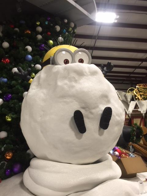 Snowball Stuart Universal Studios Christmas Parade